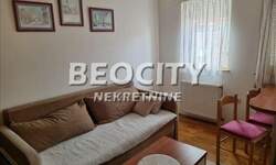 Jednosoban stan, Novi Sad, Centar, izdavanje, 25m2, 300e, id1403630
