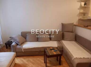Jednosoban stan, Novi Sad, Centar, izdavanje, 38m2, 350e, id1403636
