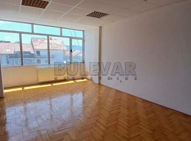 Poslovni prostor / Lokal, Niš, Duvanište, izdavanje, 100m2, 800e, id1404187