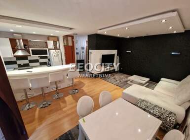 Dvosoban stan, Novi Sad, Centar, izdavanje, 60m2, 700e, id1404886