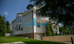 Kuca, Beograd, Banovo Brdo, izdavanje, 260m2, 3000e, id839119