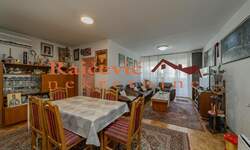 Dvoiposoban stan, Beograd, Blok 62, prodaja, 78m2, 210000e, id1408173