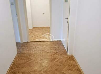Jednosoban stan, Beograd, Centar, prodaja, 38m2, 185000e, id1410938