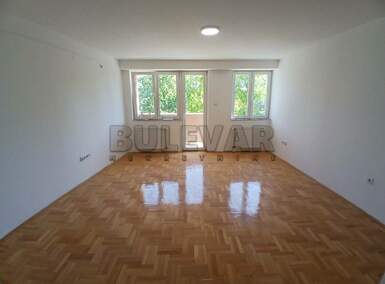 Poslovni prostor / Lokal, Niš, Dom zdravlja, izdavanje, 73m2, 450e, id1411550