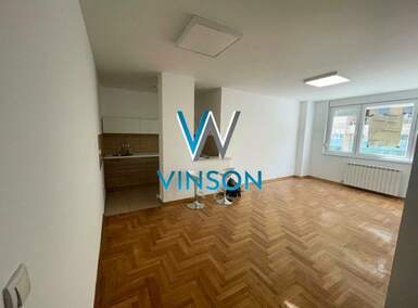 Poslovni prostor / Lokal, Novi Sad, Centar, izdavanje, 50m2, 450e, id742782