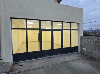 Poslovni prostor / Lokal, Beograd, Kaluđerica, izdavanje, 80m2, 600e, id1413785