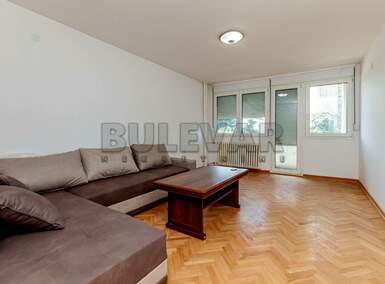 Trosoban stan, Niš, Gradska bolnica, prodaja, 72m2, 135000e, id1417787
