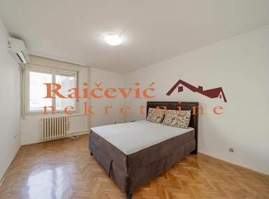 Jednosoban stan, Beograd, Kalenic, prodaja, 38m2, 185000e, id1419130