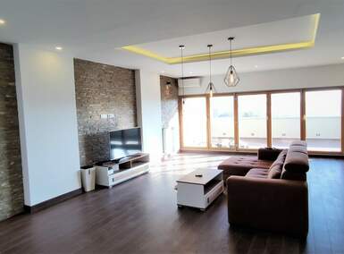 Stan, Beograd, Hram, izdavanje, 231m2, 3000e, id1422416