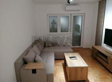 Jednoiposoban stan, Niš, Centar, izdavanje, 52m2, 500e, id1422940