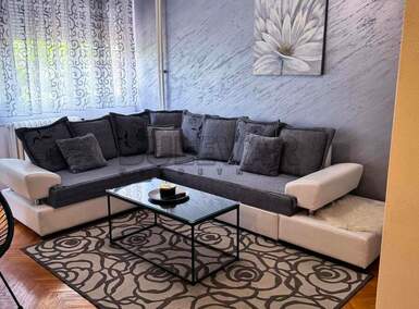 Dvoiposoban stan, Niš, Bulevar Nemanjića, prodaja, 72m2, 155000e, id1423404