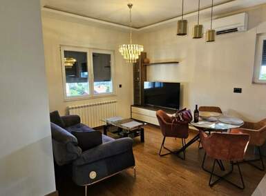Trosoban stan, Beograd, Severni bulevar , izdavanje, 60m2, 900e, id1425141