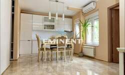 Trosoban stan, Beograd, Gundulićev Venac, izdavanje, 55m2, 800e, id1262587