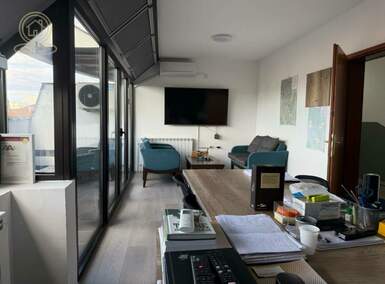 Poslovni prostor / Lokal, Beograd, Vitanovačka, izdavanje, 235m2, 2250e, id1428438