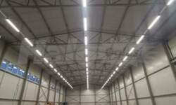 Poslovni prostor / Lokal, Beograd, Surčin (mesto), izdavanje, 1600m2, 11200e, id1430463