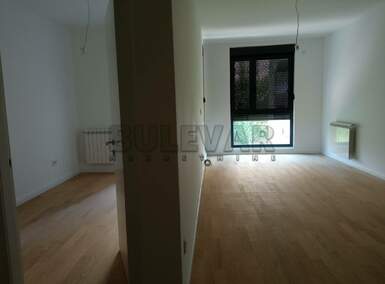 Poslovni prostor / Lokal, Niš, Dom zdravlja, izdavanje, 54m2, 350e, id982149