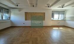 Trosoban stan, Jagodina, prodaja, 77m2, 123750e, id1431467
