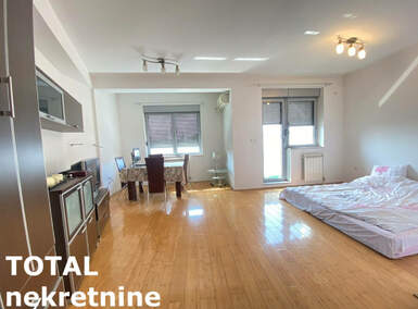 Jednoiposoban stan, Novi Sad, Centar, prodaja, 40m2, 123600e, id1165837
