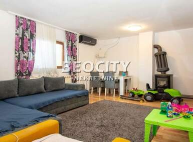 Kuca, Beograd, Zemun (novi Grad), prodaja, 200m2, 220000e, id1436530