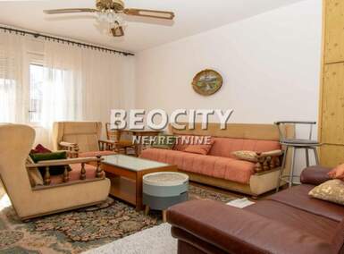 Dvosoban stan, Beograd, Zemun (centar), prodaja, 79m2, 219000e, id1439174
