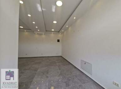 Poslovni prostor / Lokal, Beograd, Obrenovac (mesto), izdavanje, 45m2, 300e, id1440090