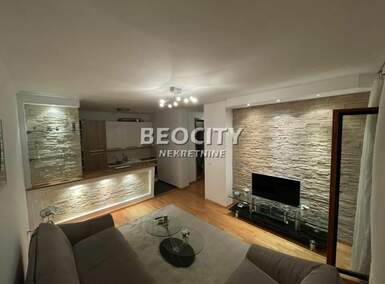 Dvosoban stan, Novi Sad, Centar, izdavanje, 56m2, 600e, id1440695