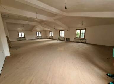 Poslovni prostor / Lokal, Paraćin, izdavanje, 300m2, 1000e, id1443924