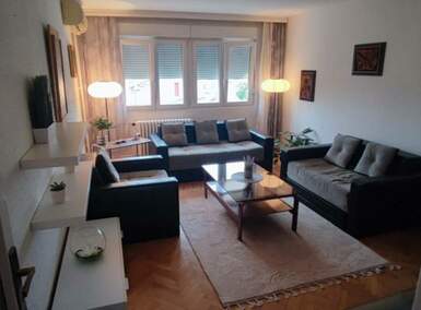 Trosoban stan, Beograd, Kalenić, izdavanje, 68m2, 750e, id1447782