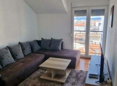 Jednoiposoban stan, Niš, izdavanje, 38m2, 300e, id1448044