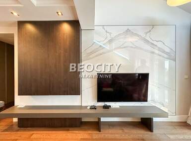 Trosoban stan, Beograd, Vračar (centar), izdavanje, 80m2, 1300e, id1448128