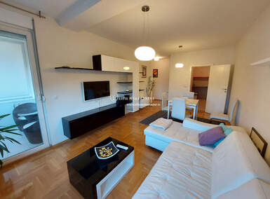 Dvosoban stan, Beograd, Južni Bulevar, izdavanje, 52m2, 800e, id1448429