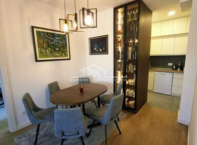 Trosoban stan, Beograd, Dušanovac, prodaja, 61m2, 245000e, id1448395