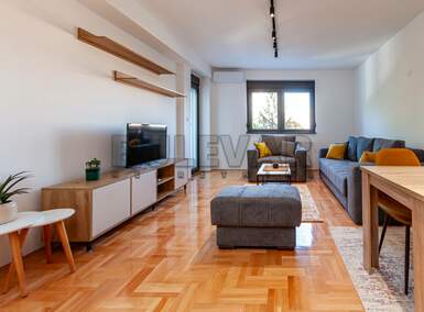 Jednoiposoban stan, Niš, Centar, izdavanje, 53m2, 550e, id1448610
