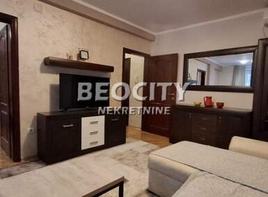 Trosoban stan, Novi Sad, Cara Dušana, izdavanje, 64m2, 650e, id1449388