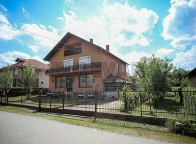 Kuca, Kragujevac, Šumarice, prodaja, 292m2, 185000e, id1449439