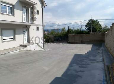 Kuca, Beograd, Mali Mokri Lug, izdavanje, 250m2, 3000e, id1449527