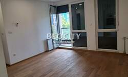Poslovni prostor / Lokal, Novi Sad, Bulevar Oslobođenja, izdavanje, 68m2, 1000e, id1451306