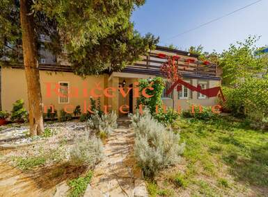 Kuca, Beograd, Cvetni Trg, izdavanje, 80m2, 1300e, id1453672