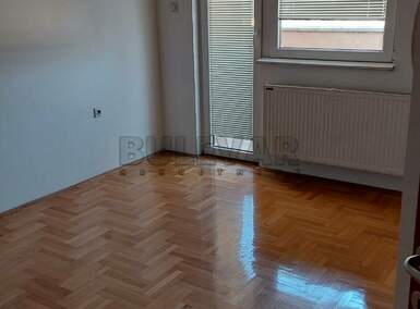 Jednoiposoban stan, Niš, Čair, izdavanje, 36m2, 250e, id1280386