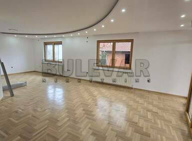Poslovni prostor / Lokal, Niš, Ledena stena, izdavanje, 600m2, 4800e, id1453854