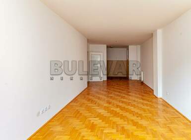 Dvosoban stan, Niš, Bulevar Nemanjića, prodaja, 59m2, 118000e, id1454023