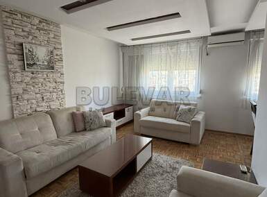 Jednoiposoban stan, Niš, Bulevar Nemanjića, izdavanje, 51m2, 350e, id1454113