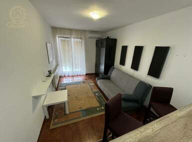Garsonjera, Novi Sad, izdavanje, 25m2, 280e, id1454467