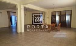 Kuca, Beograd, Boždarevac, prodaja, 520m2, 157000e, id1152940