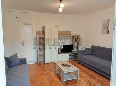 Jednoiposoban stan, Niš, Crveni pevac, izdavanje, 36m2, 350e, id1455683