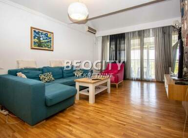 Trosoban stan, Beograd, Blok 44 (piramida), prodaja, 75m2, 240000e, id1456181