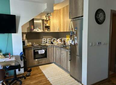 Cetvorosoban stan, Beograd,  	Vojvode Vlahovića, prodaja, 95m2, 164800e, id1456274