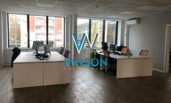 Poslovni prostor / Lokal, Novi Sad, Bulevar Oslobođenja, izdavanje, 200m2, 2500e, id520261