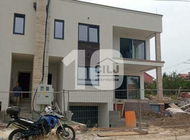 Kuca, Beograd, Avala, prodaja, 300m2, 450000e, id1417783