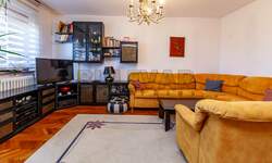 Trosoban stan, Niš, Bulevar Nemanjića, prodaja, 92m2, 189600e, id1459255